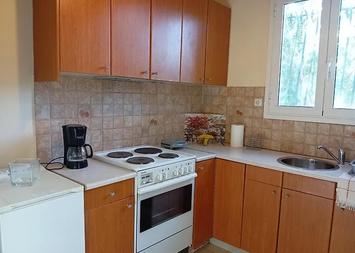 Vicino Al Mare * Parálion Ástros