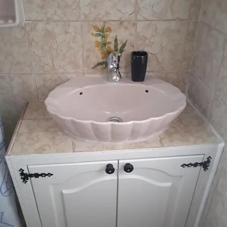 Vicino Al Mare * Parálion Ástros